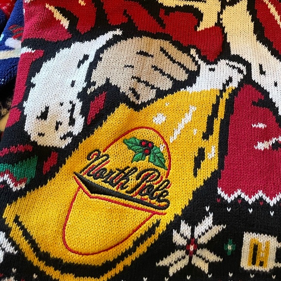 Small LIGHT UP UGLY SWEATER - Picture 4 of 4